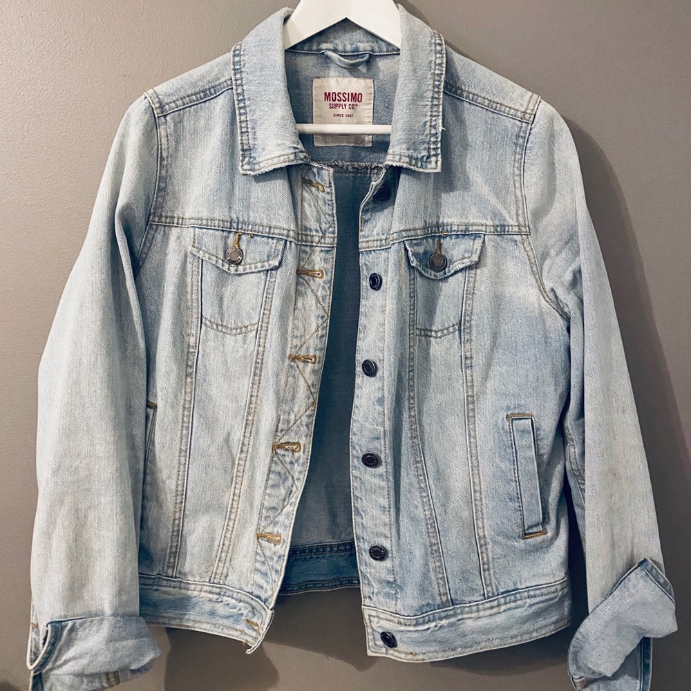 L Mossimo Denim Jacket